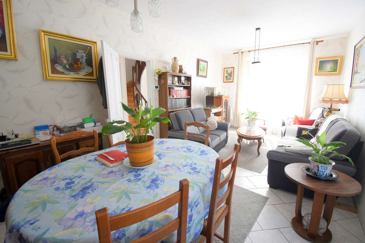 Maison individuelle avec terrain et grand garage sur FOUG - photo 7