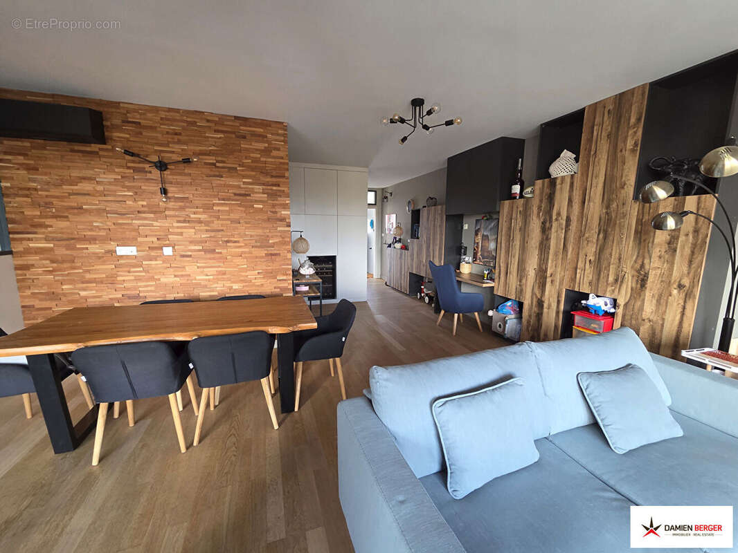 La Ville en Bois - Grand appartement T3 en dernier étage. - photo 6