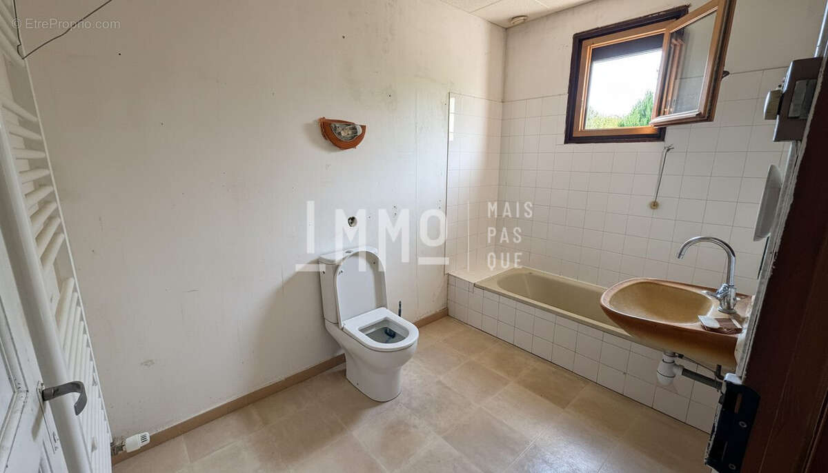 Maison 104 m² à Besse-Sur-Braye  - photo 7