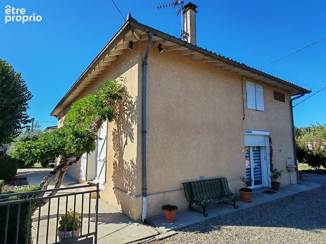 Maison familiale 7 pièces avec garage , Jardin clos et cadre agréable à MOISSAC - photo 18
