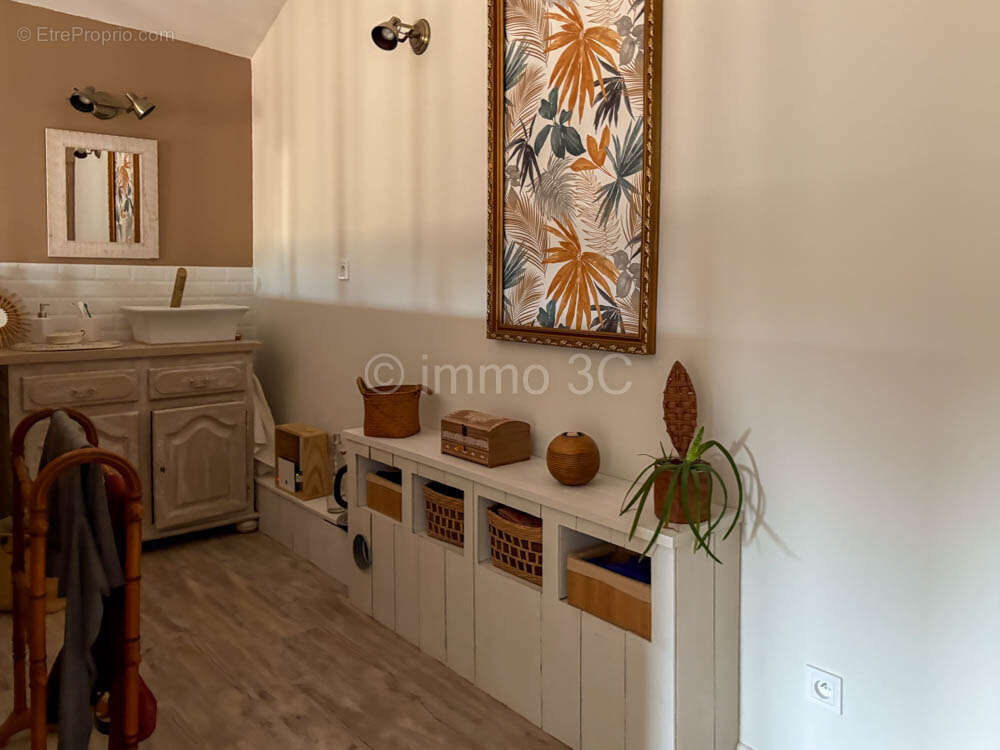 Maison à CHEF-BOUTONNE