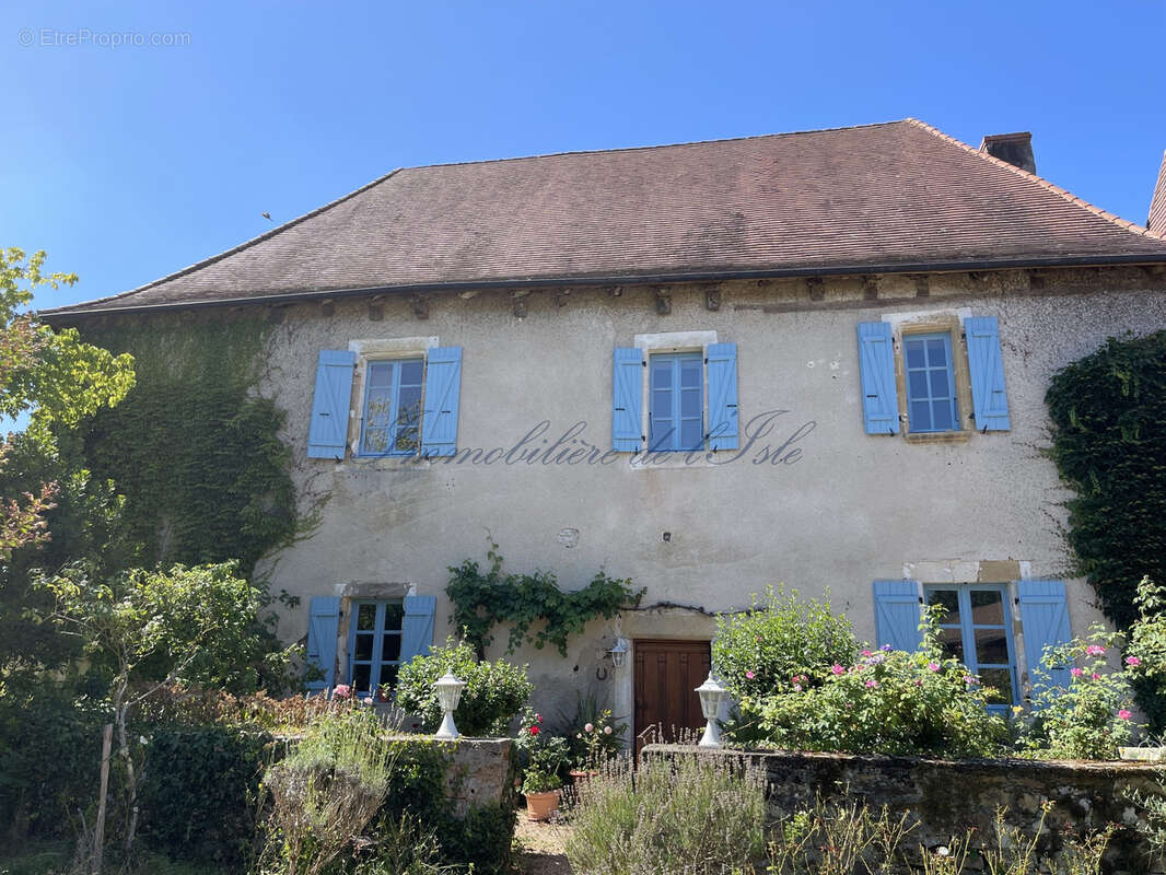 Maison à SAINT-JORY-LAS-BLOUX