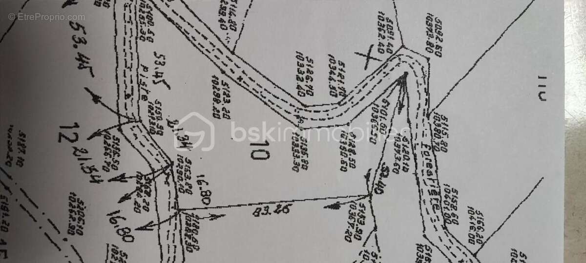 Terrain à ROQUEBRUNE-SUR-ARGENS