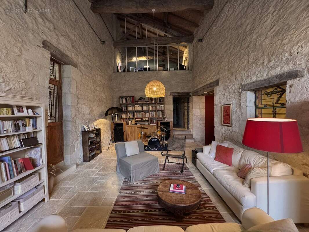 Maison à LA ROMIEU