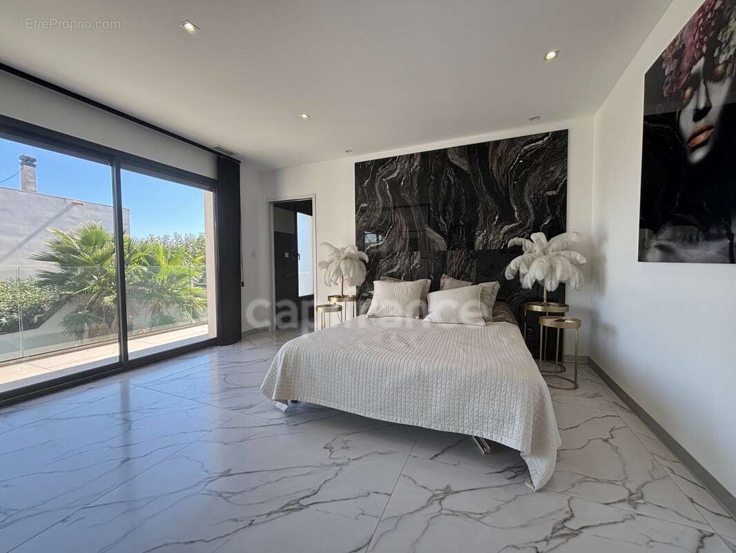 Grau d'agde, villa contemporaine p7 avec double garage, prestations luxueuses proche mer, secteur calme - photo 17