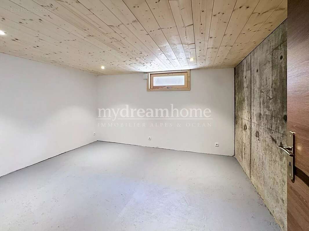 Chalet confortable de 340m², centre de Flumet (73590) - photo 27