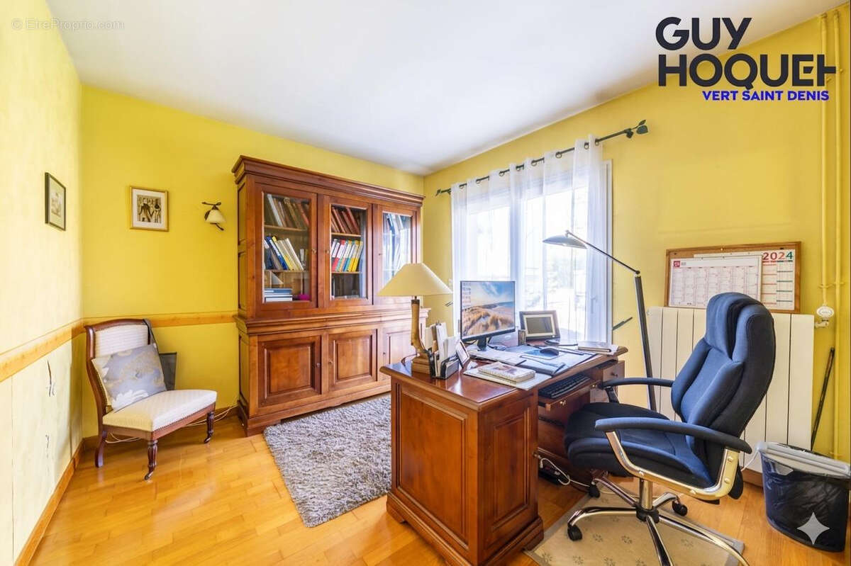 Maison à VERT-SAINT-DENIS