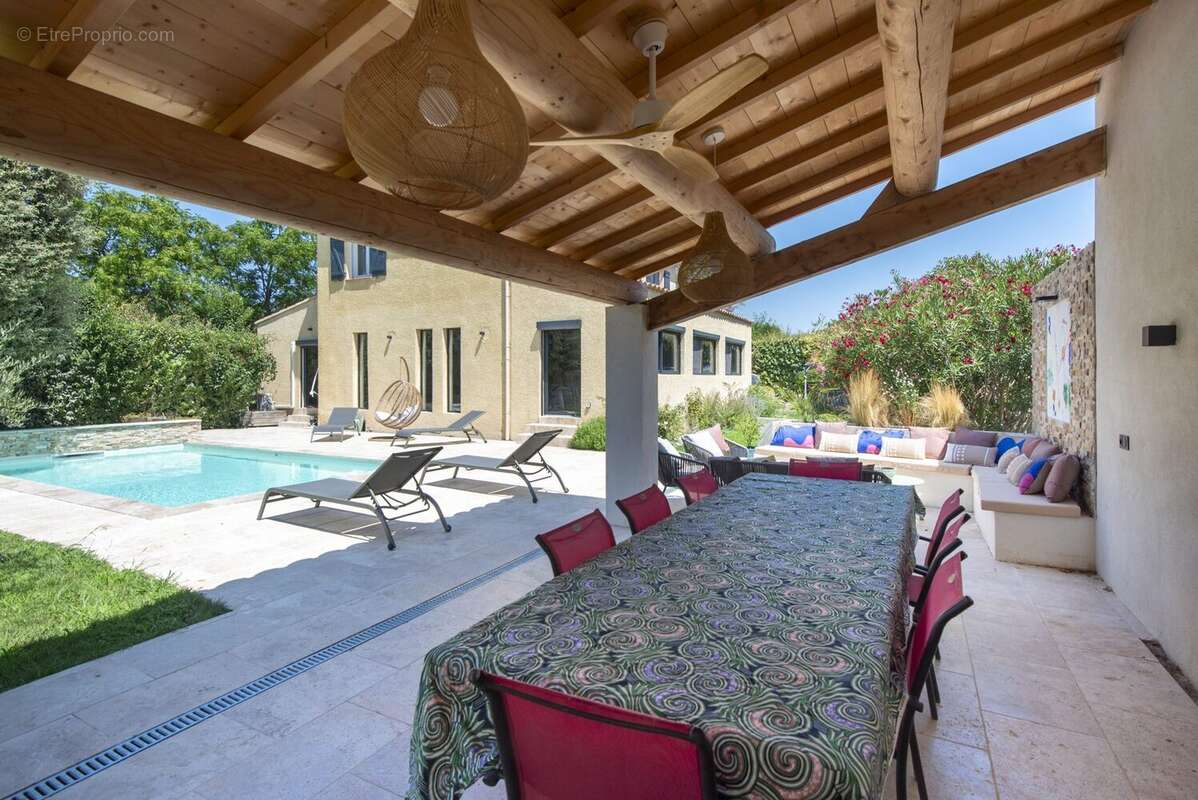 Maison 170 m² à Salon-De-Provence  - photo 4