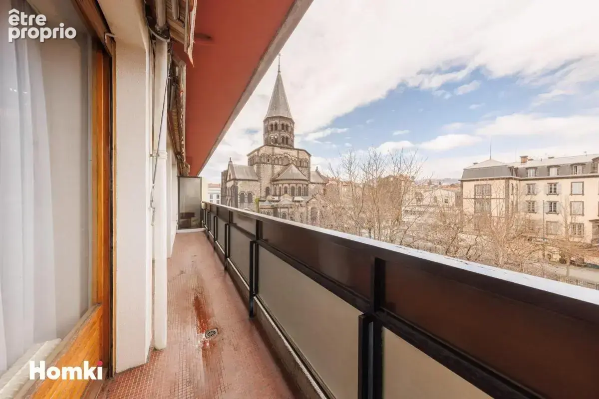 Appartement T3 de 97 m² à Clermont-Ferrand 63000, Rue de Strasbourg - photo 2