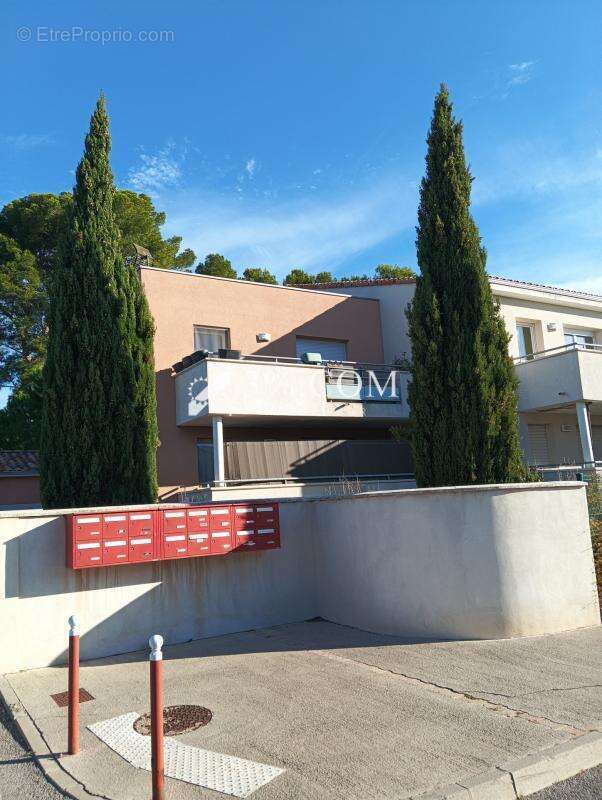 Appartement à POUSSAN