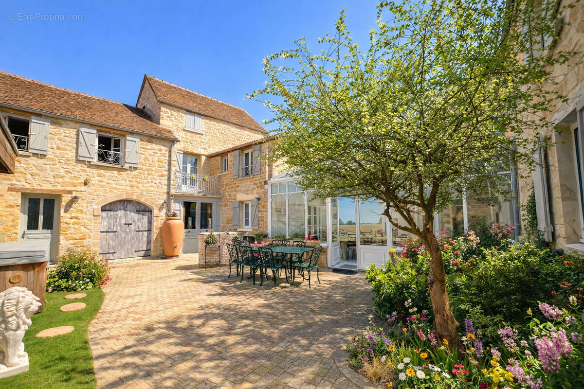 Maison à ORRY-LA-VILLE