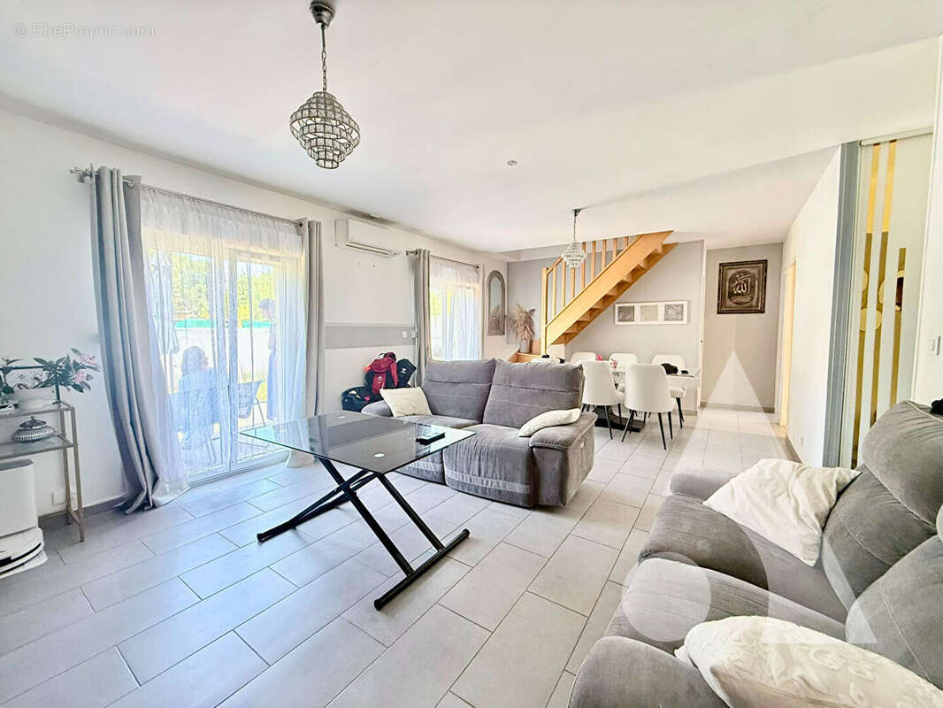 Maison  4 chambres avec jardin et garage - photo 3