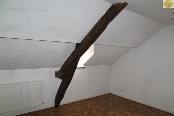 Maison à TOURNON-SAINT-MARTIN