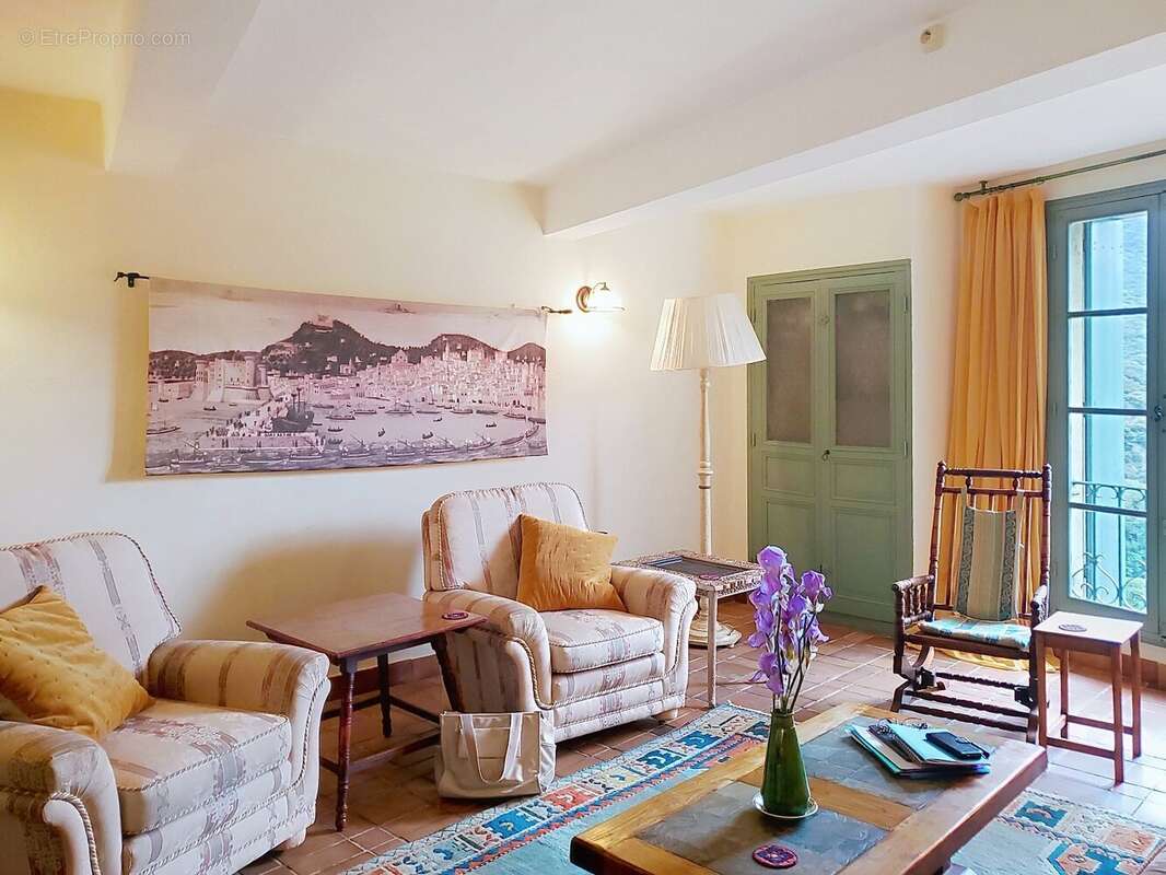 Maison à VIEUSSAN