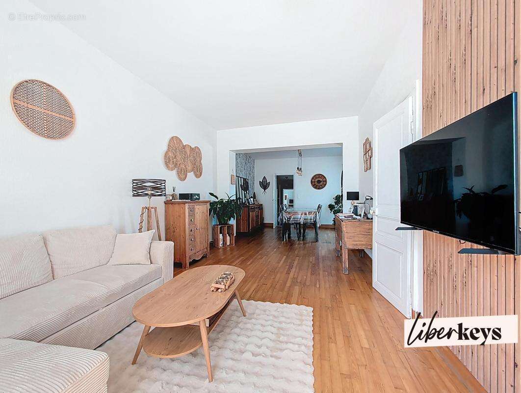 Maison de ville clé en main, 4 chambres, jardin et garage en centre de CONCHES EN OUCHE - photo 2