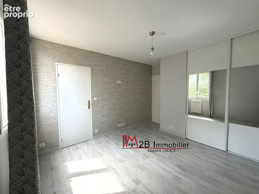 Beau f3 entierement renove - photo 9