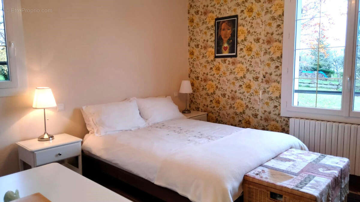 CHAMBRE - Maison à NOUIC