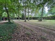 Terrain à GROSROUVRE