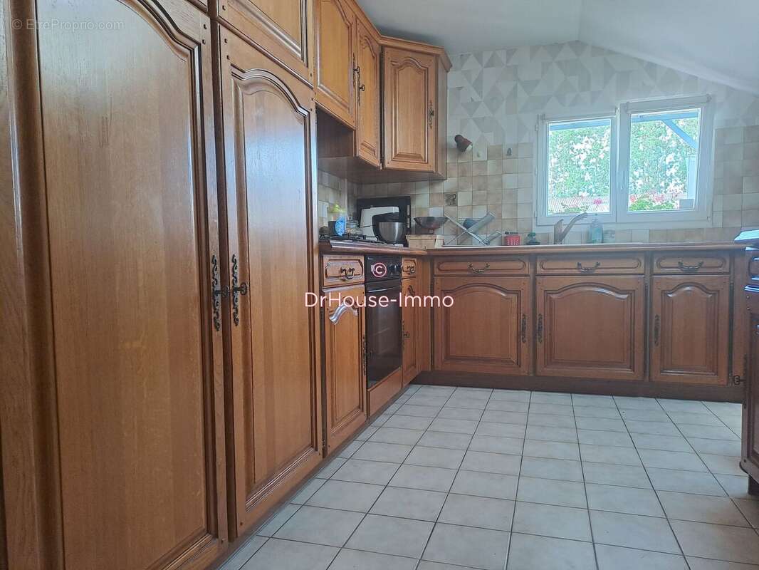 Maison à SAINT-ETIENNE-DE-CHIGNY