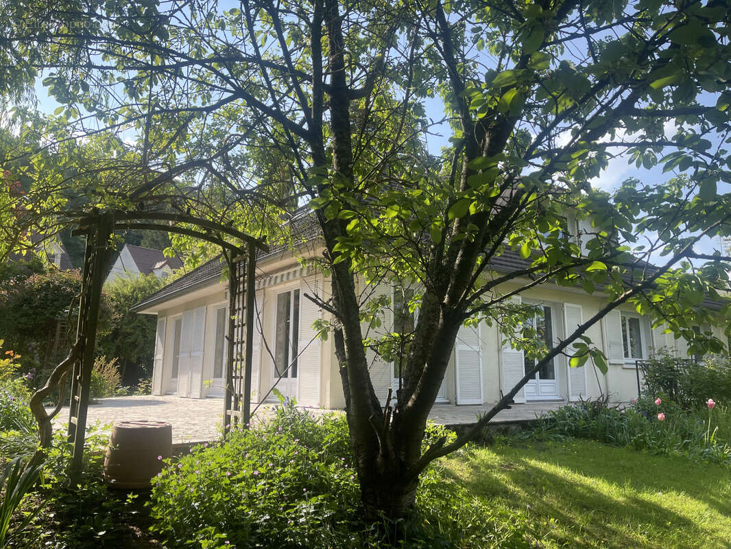 Maison à PONT-SAINTE-MAXENCE