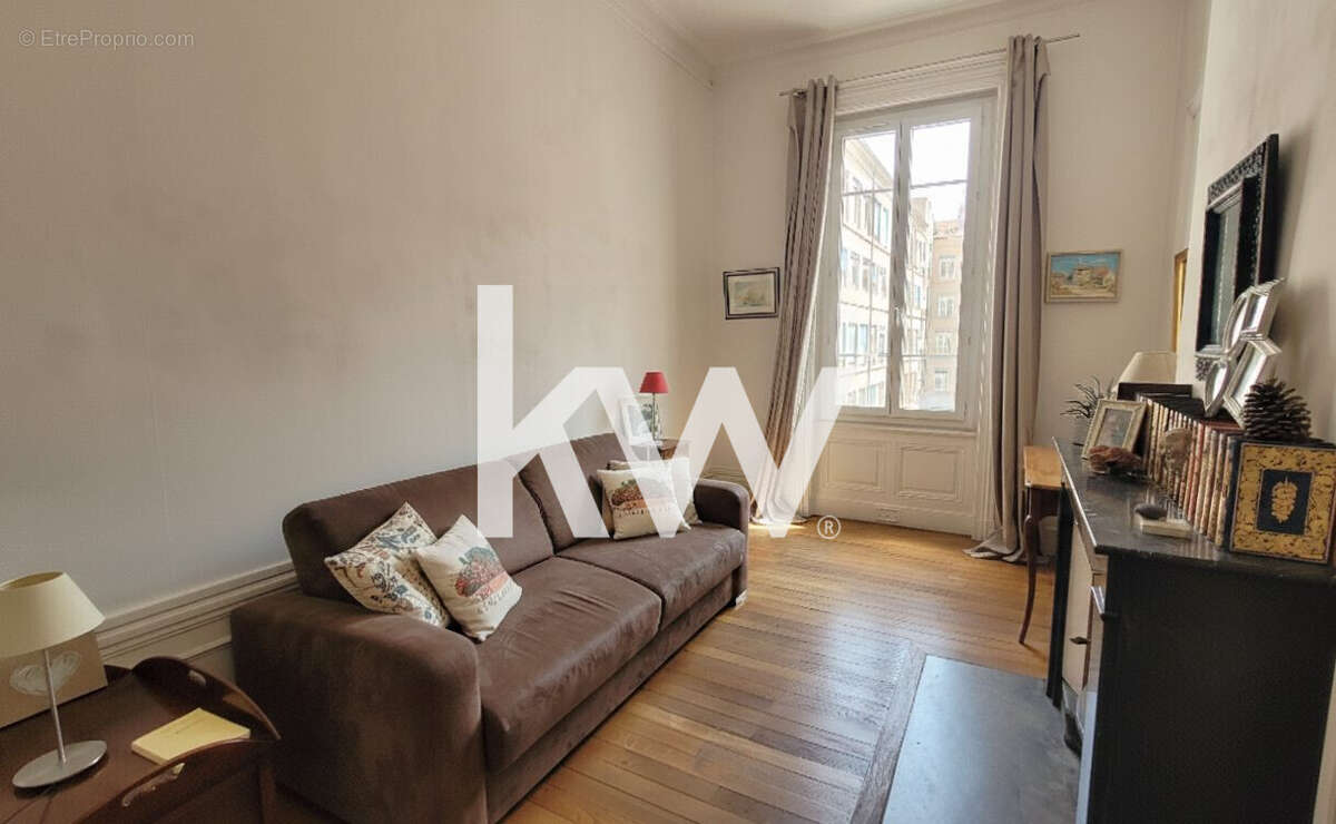 Appartement à SAINT-ETIENNE