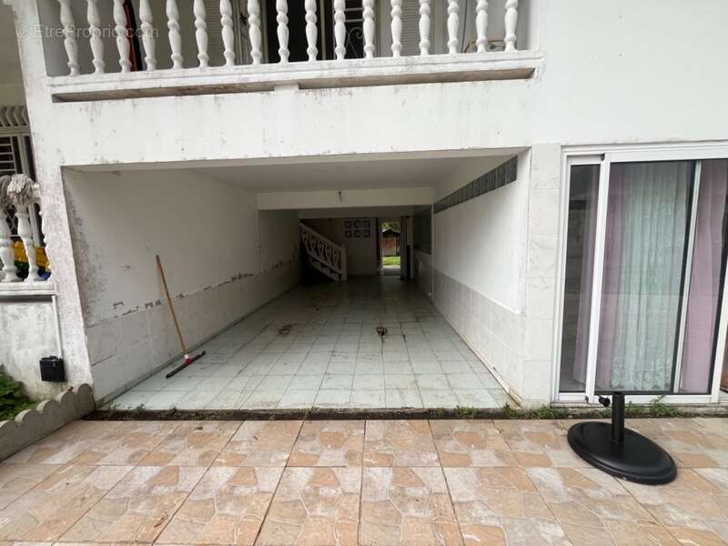 Maison à MONTSINERY-TONNEGRANDE