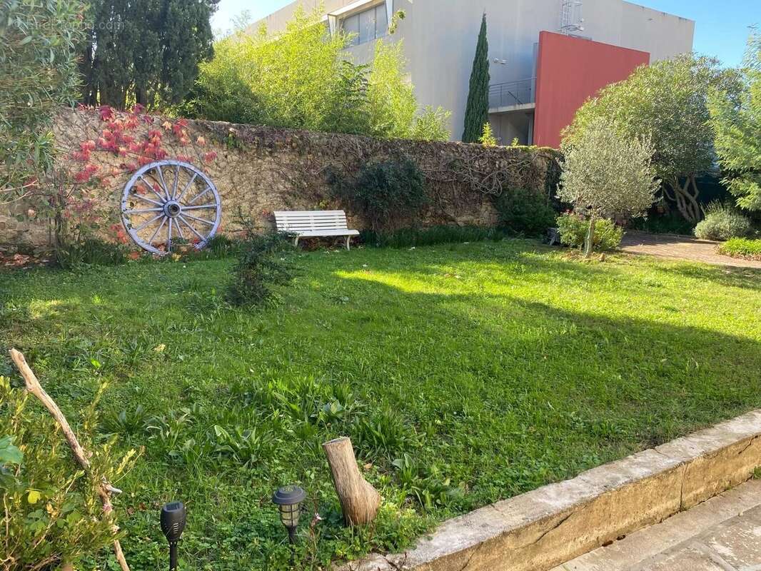 Maison à BAGNOLS-SUR-CEZE