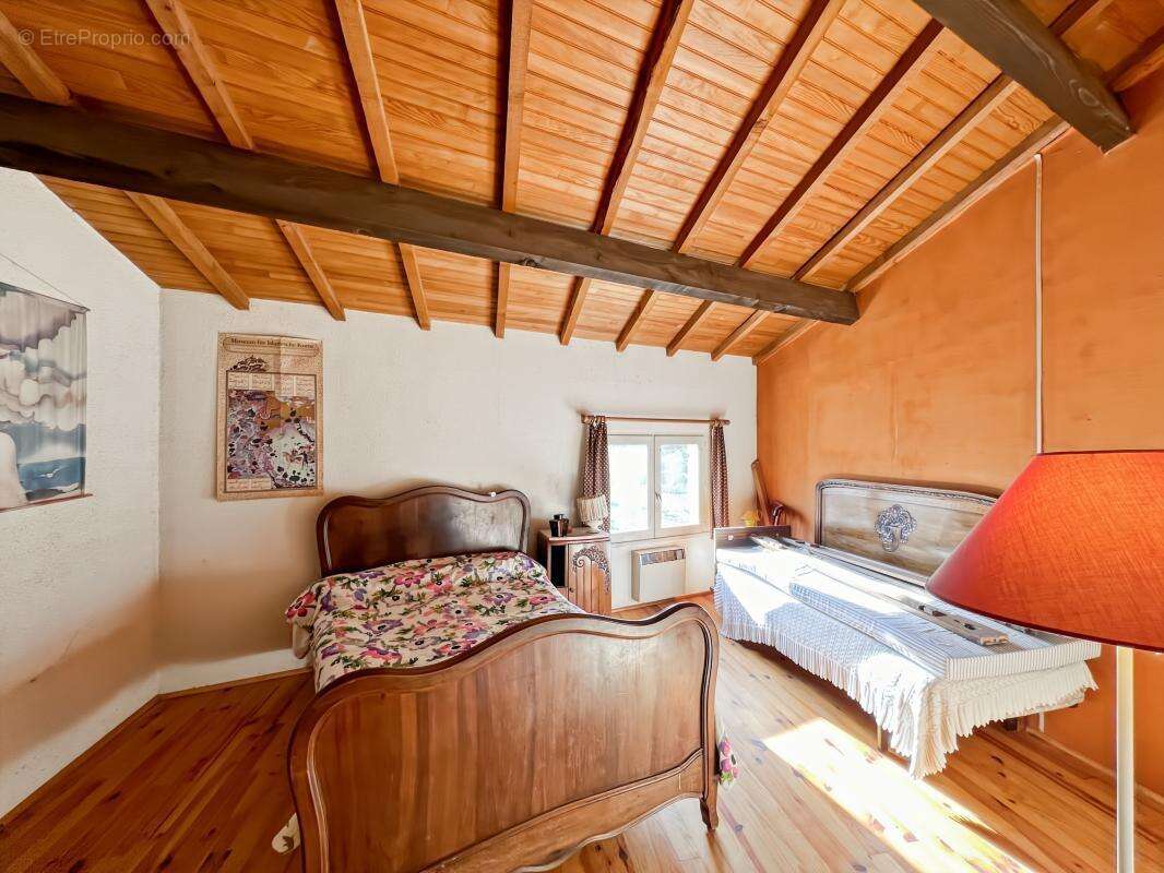 Maison à LIVRON-SUR-DROME