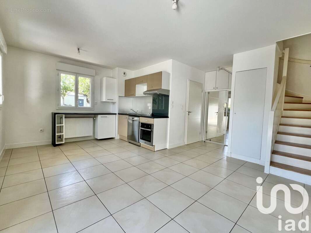 Photo 3 - Appartement à SARTROUVILLE