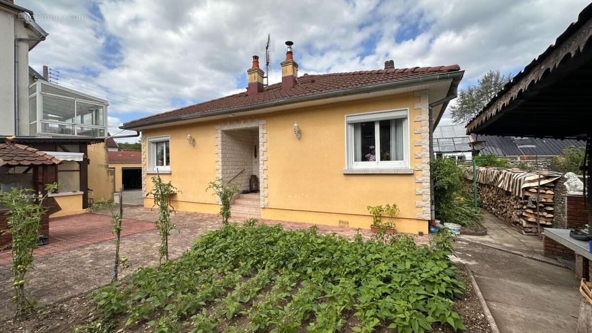 Maison à L&#039;ISLE-SUR-LE-DOUBS