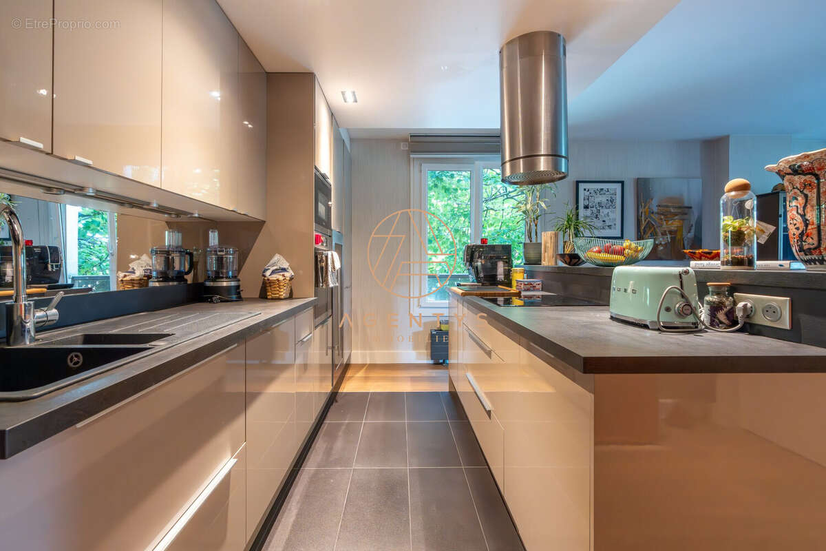 Appartement à LE PERREUX-SUR-MARNE
