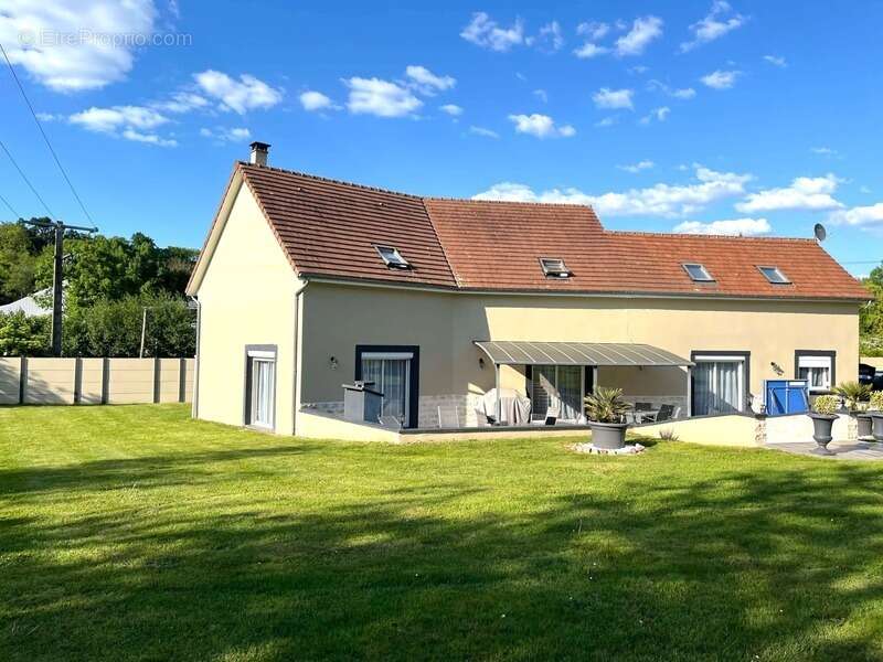 Maison à DANESTAL