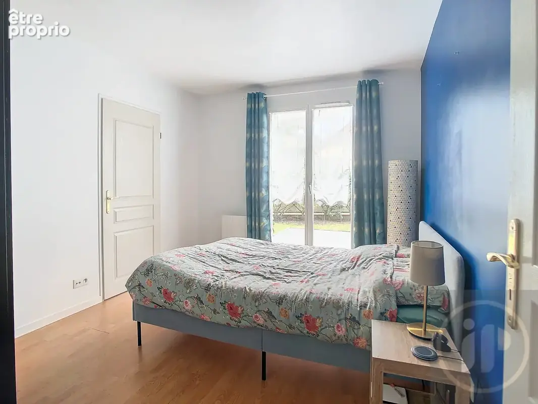 Appartement traversant avec jardin et cour - photo 6