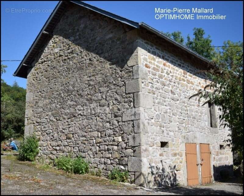 Maison à ROYERE-DE-VASSIVIERE