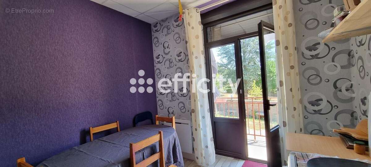 Maison à LE MALZIEU-VILLE