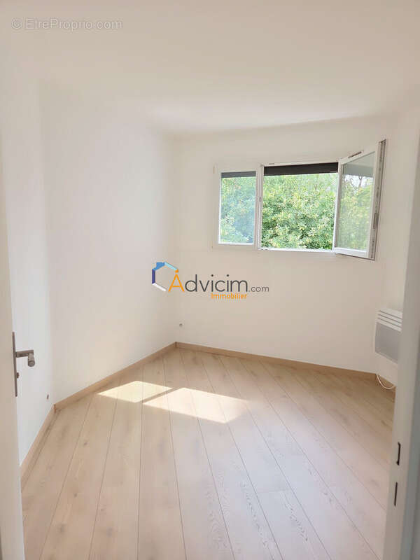 Appartement 80 m² à Champs-Sur-Marne  - photo 8