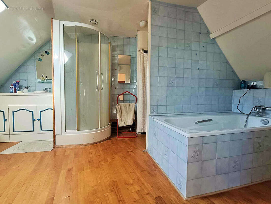 Maison à BAZOCHES-LES-GALLERANDES