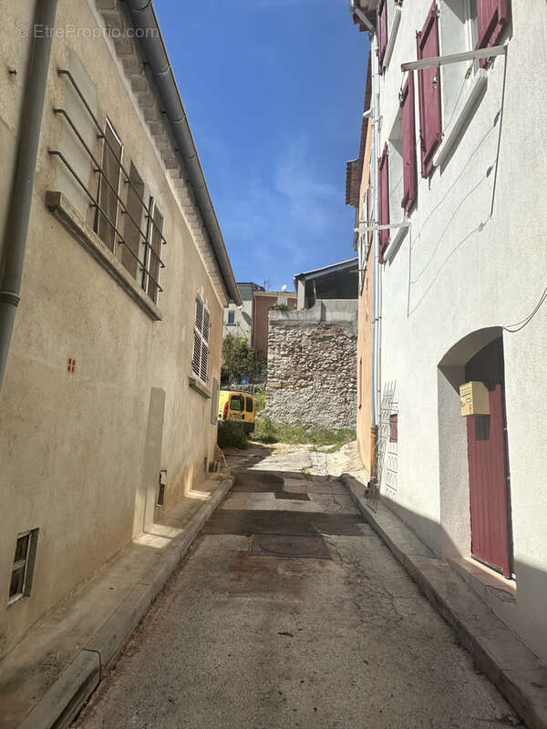 Maison à CUERS