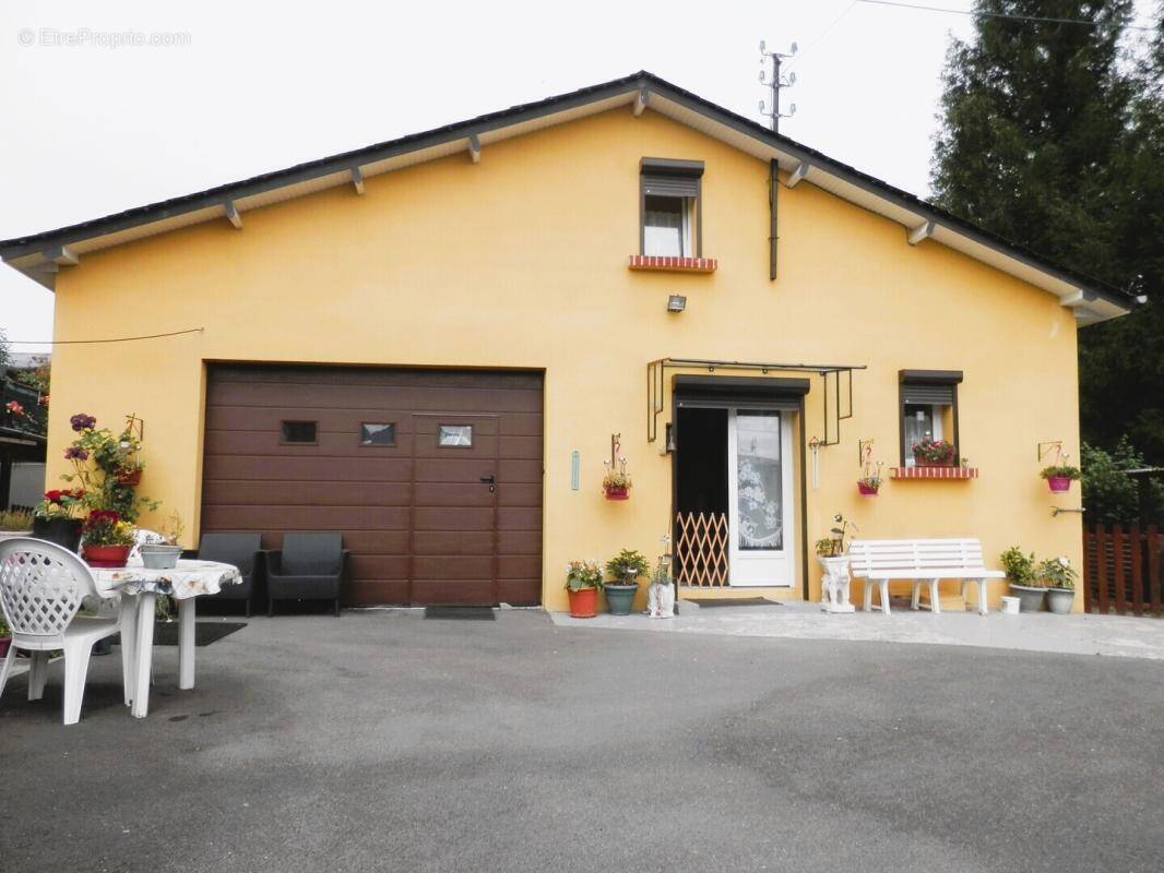 Maison à POIX-DE-PICARDIE