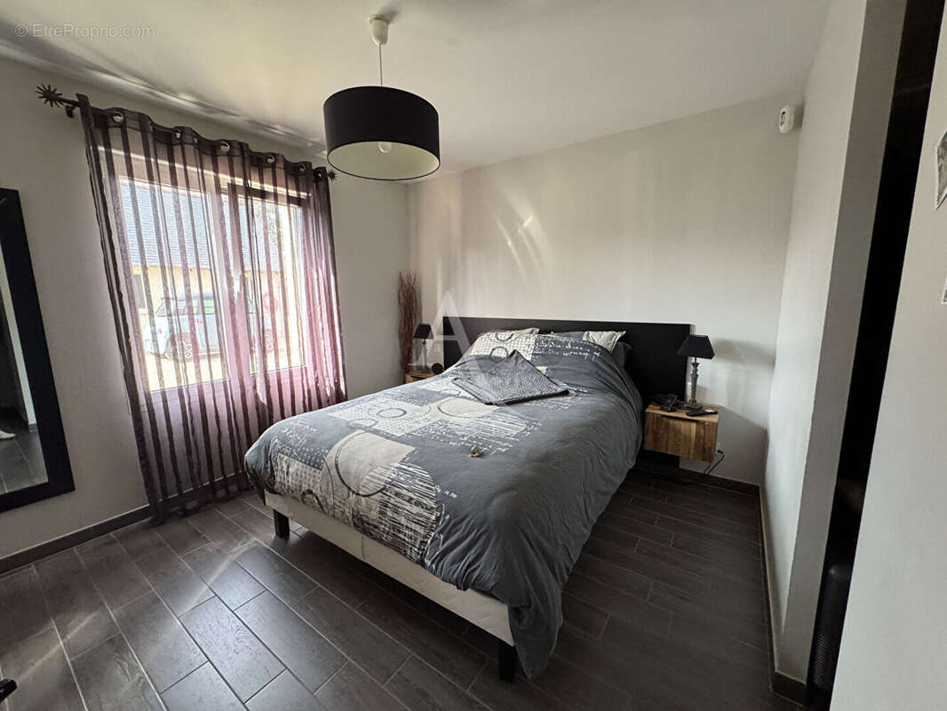 Maison à MONTLOUIS-SUR-LOIRE