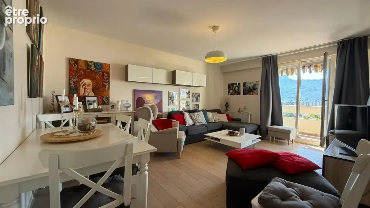 GRENOBLE – T3 de 87 m² – 8e étage – Balcon – Cave - photo 3
