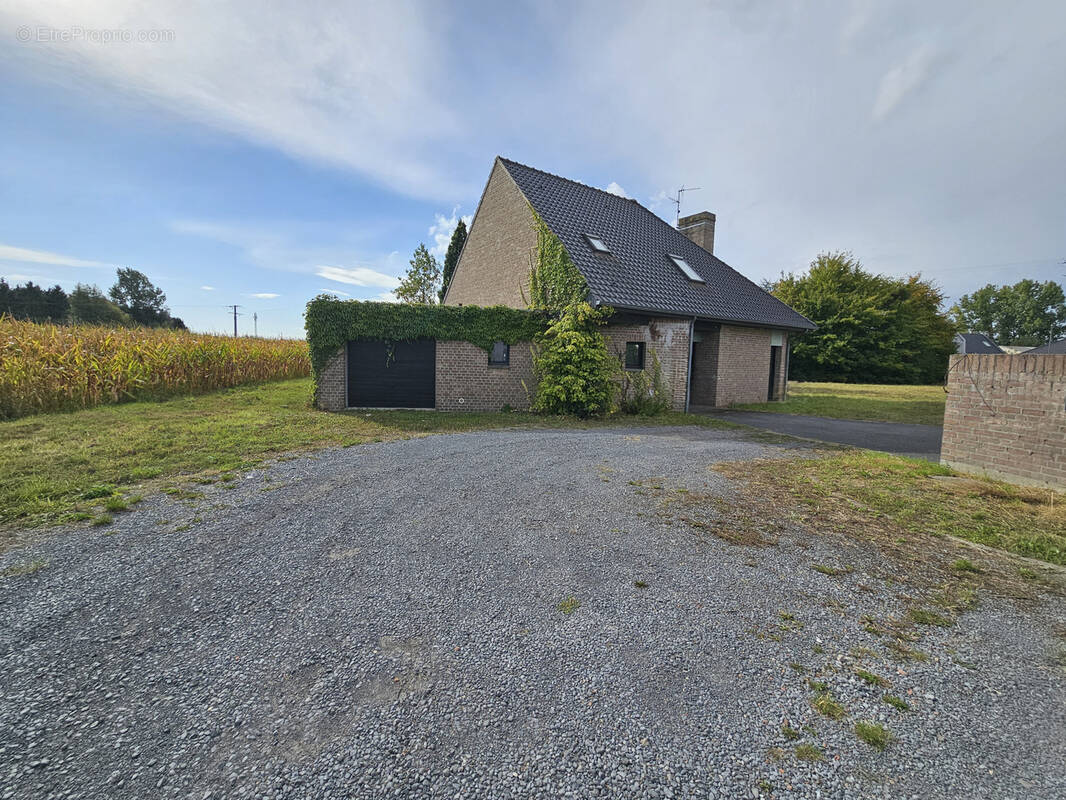 Maison à RAIMBEAUCOURT