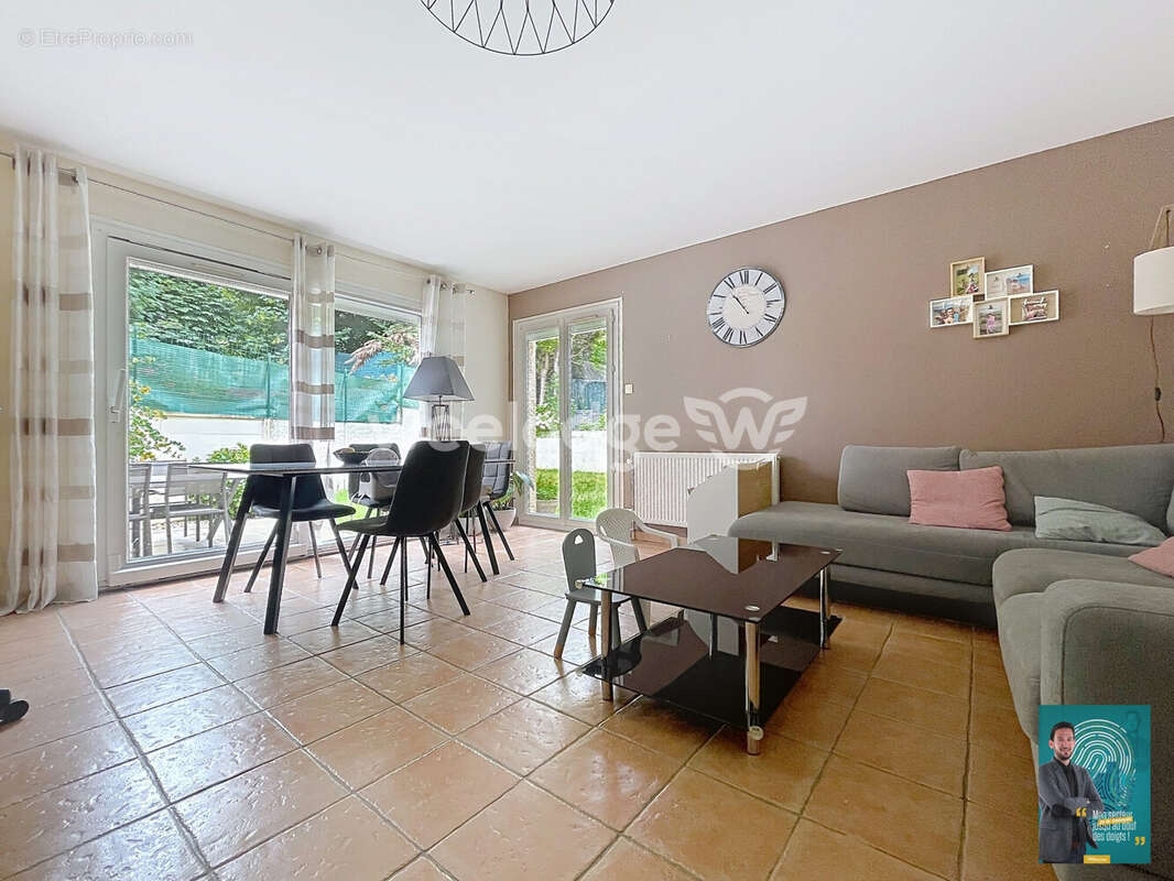 Maison 80 m² à Jouy-Le-Moutier  - photo 9