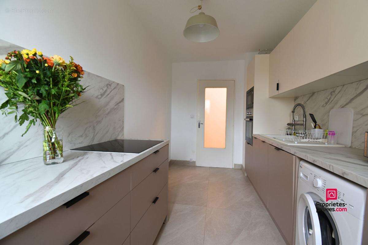 Appartement à SAINT-PRIEST