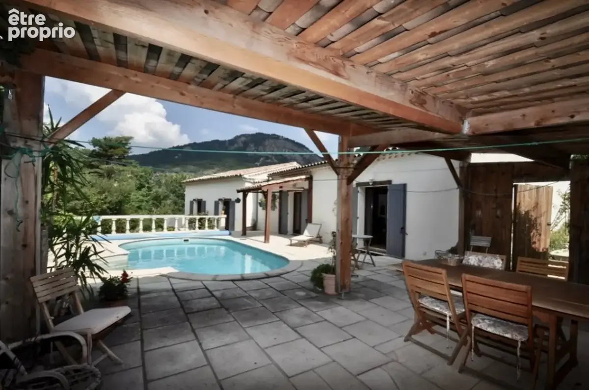 Dpt Alpes de Haute Provence (04), à vendre CASTELLANE maison 5 pièces - 143 m² - Terrain de 1143 m² - Plain pied - photo 4