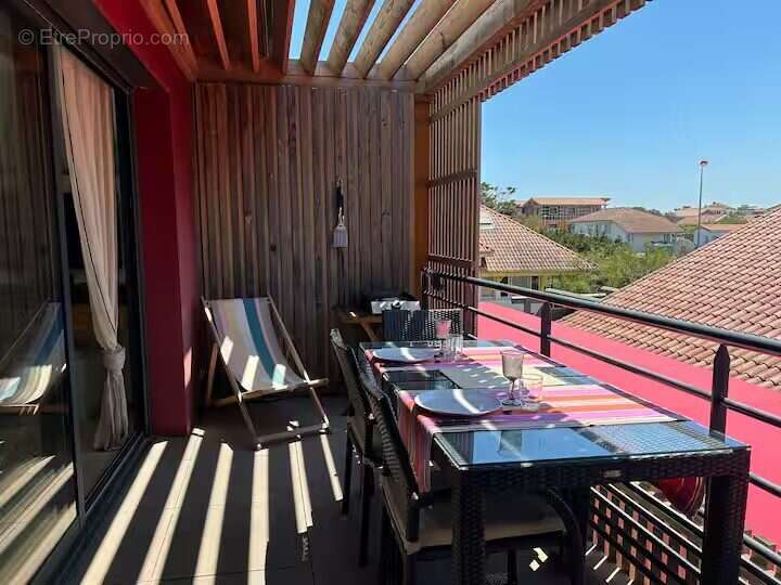 Appartement à SAINT-JULIEN-EN-BORN