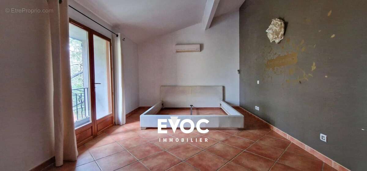 Maison à SAINT-VINCENT-DE-BARBEYRARGUES