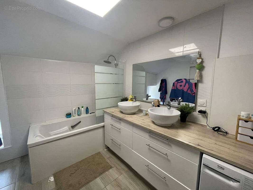 Appartement à LA TALAUDIERE