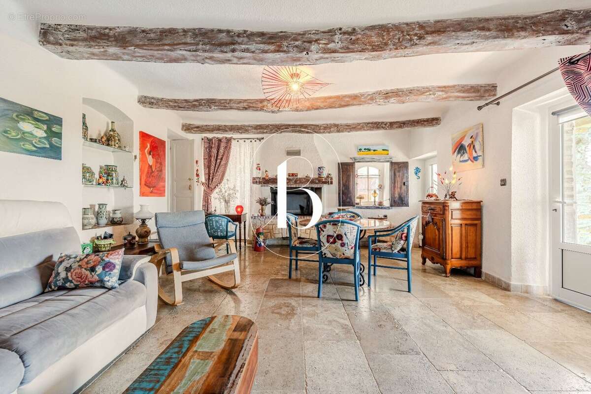 Maison à UZES