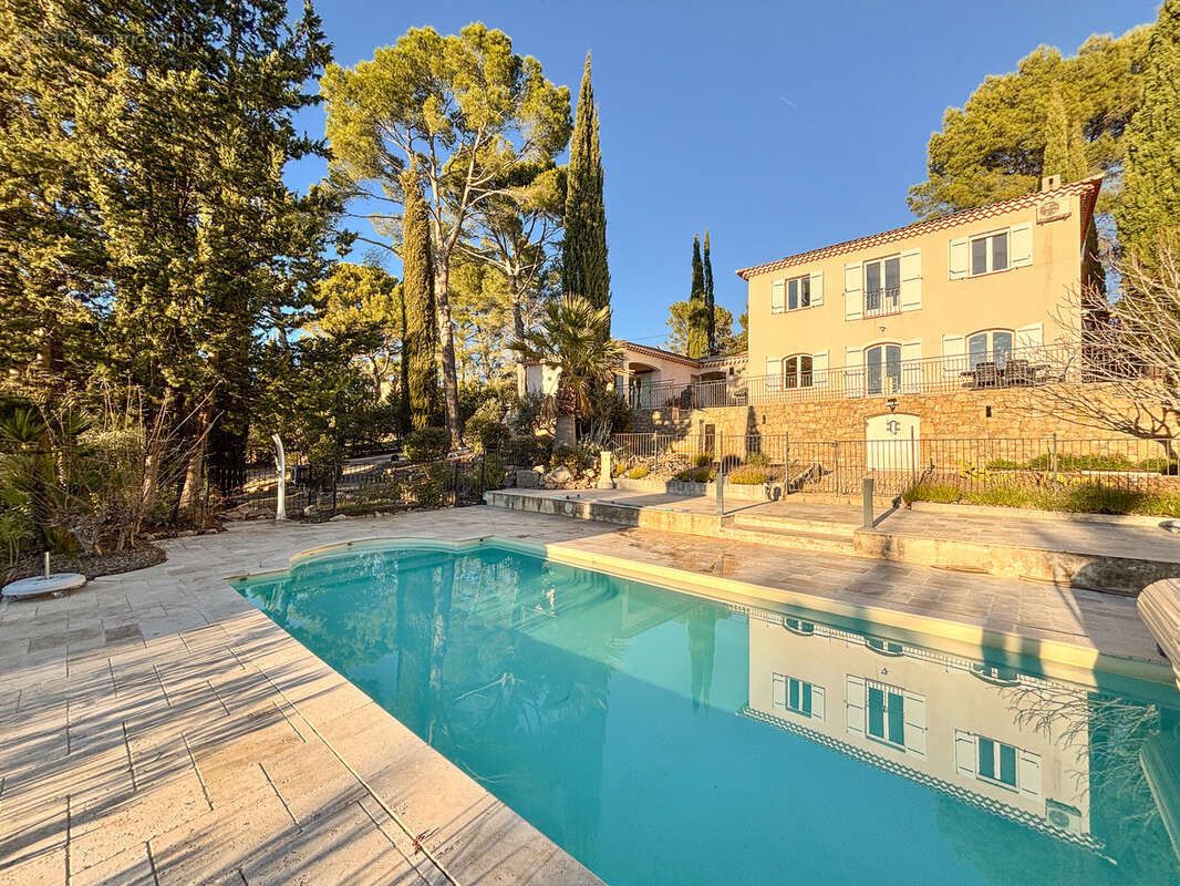 Maison à DRAGUIGNAN